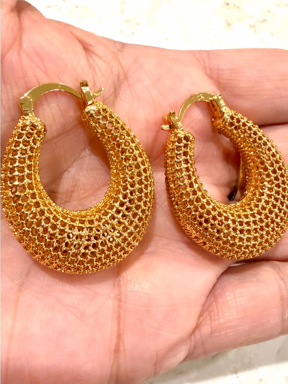 Vintage Chunky Gold Mesh Hoop Earrings – Signed DK Statement Hoops